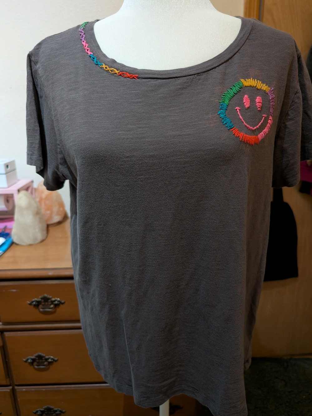 NATURAL LIFE- Charcoal Tee with Multicolor Embroidered Rainbow Smiley